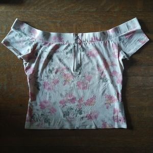 GUESS off the shoulder Lone Pink Floral Print Top size XL